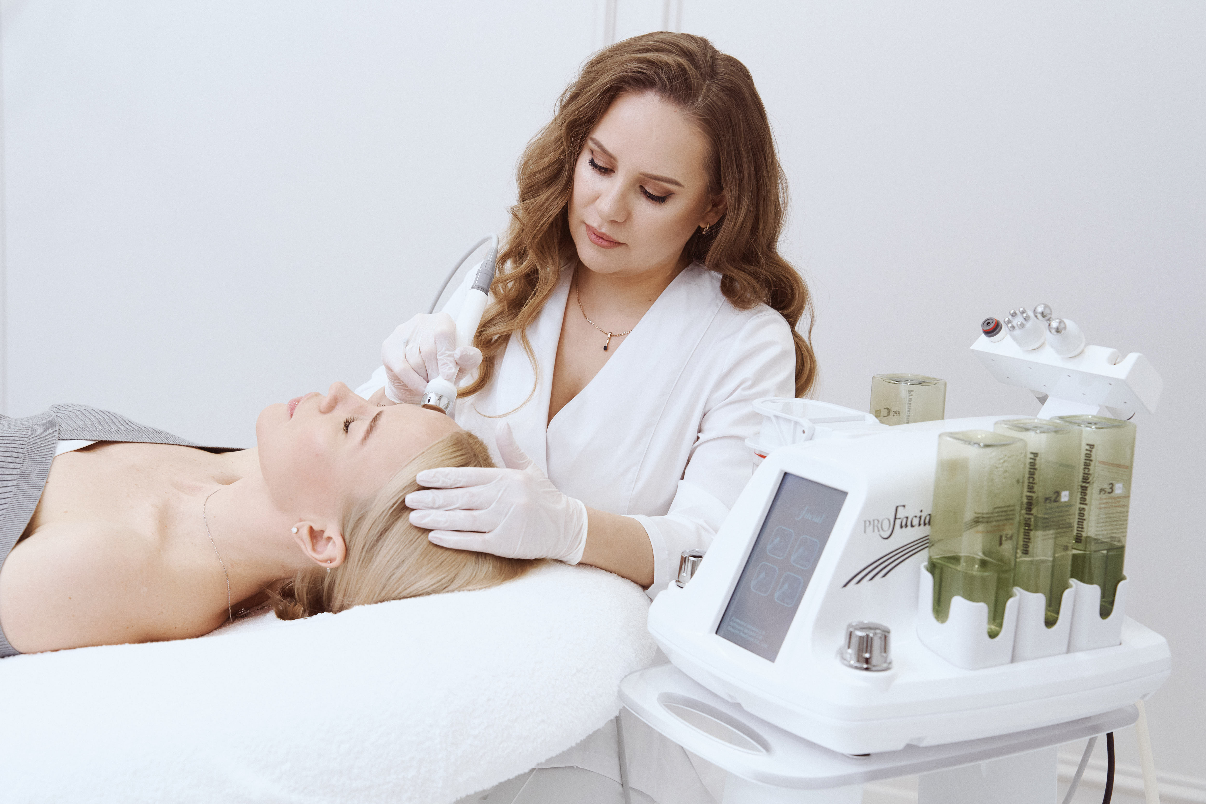 ProFACIAL - аквапилинг, ионофорез, ультразвук, лифтинг