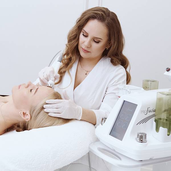 ProFACIAL - аквапилинг, ионофорез, ультразвук, лифтинг